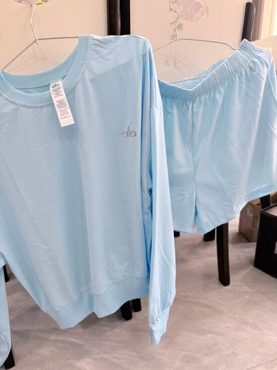 ALO Yoga Tops - alo Yoga Fitness Drawstring Shorts Set